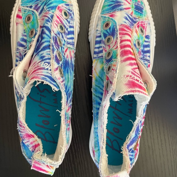 Blowfish Slip on canvas shoes size 7 women’s Multicolored Tie Dye EUC - Picture 6 of 7